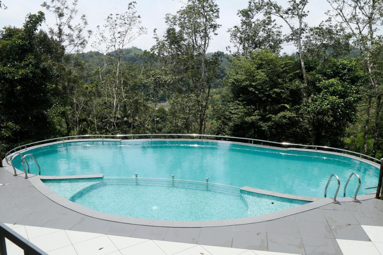 Serene Crest Resort 마난타바디 외부 사진