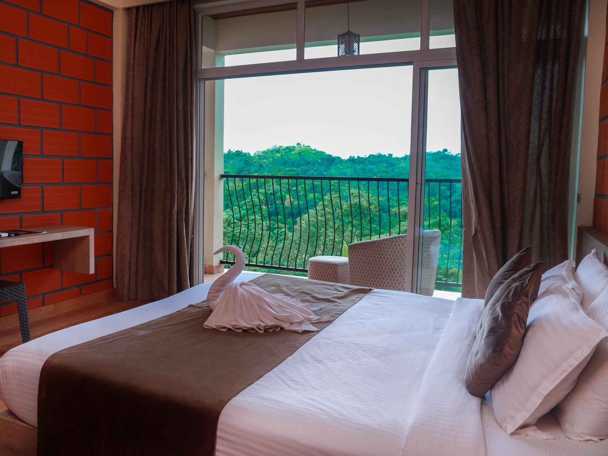Serene Crest Resort 마난타바디 외부 사진